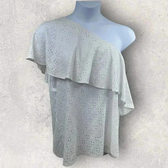 White eyelet top off one shoulder women's size Torrid size 4, great Condition - Picture 1 of 9